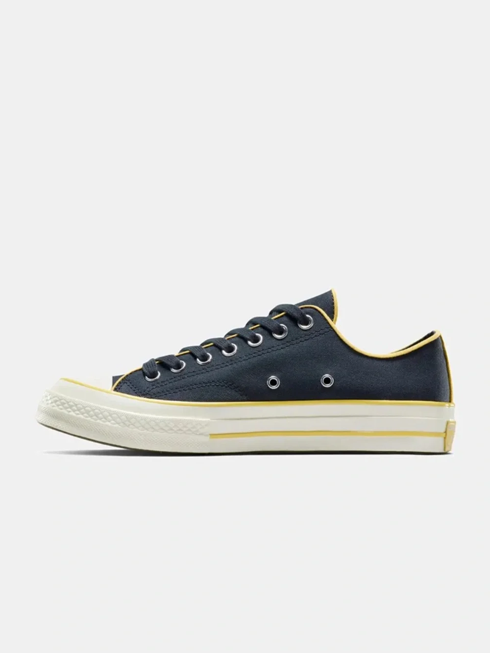 Converse Men Chuck 70 Canvas & Cotton Low Top Sneaker - Picture 5 of 11
